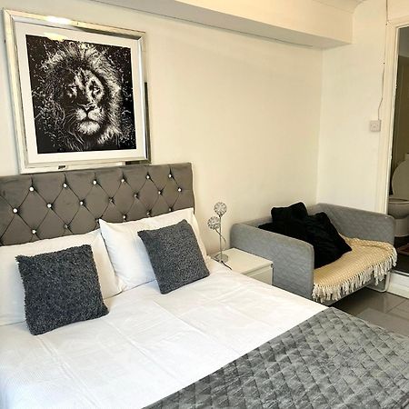 "Bright & Spacious" 3 Bedroom Flat By Kings Cross, St Pancras Station!!!!64 London Bagian luar foto