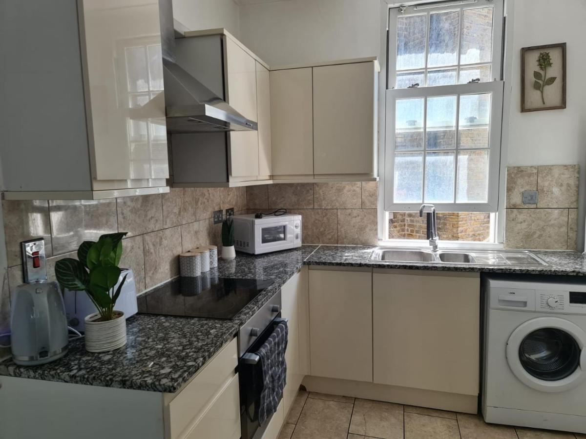 "Bright & Spacious" 3 Bedroom Flat By Kings Cross, St Pancras Station!!!!64 London Bagian luar foto