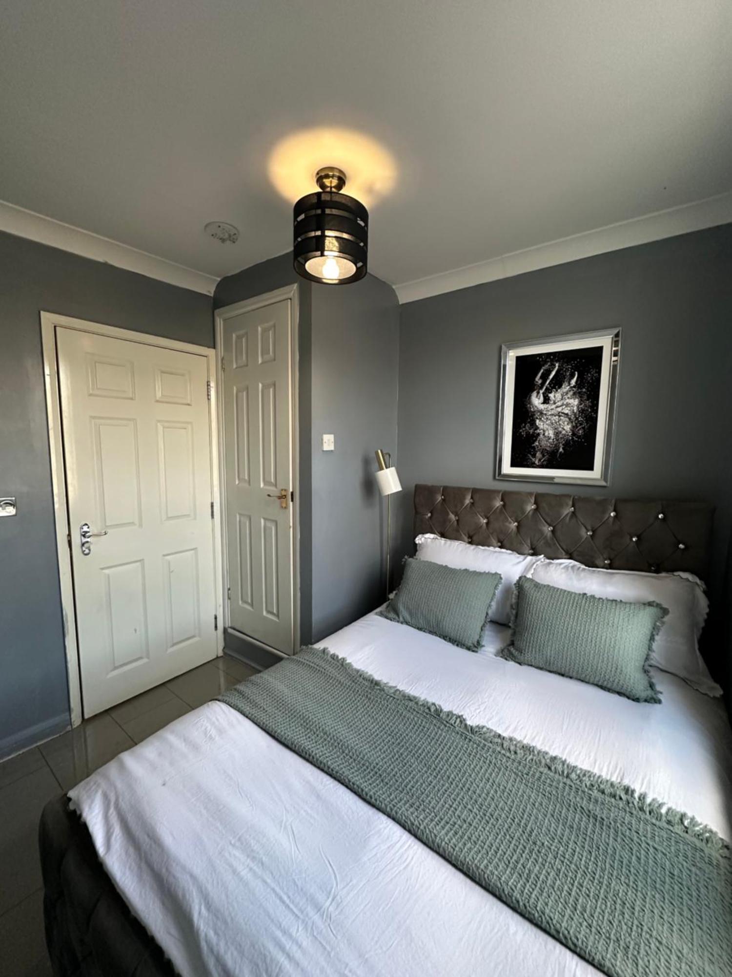"Bright & Spacious" 3 Bedroom Flat By Kings Cross, St Pancras Station!!!!64 London Bagian luar foto