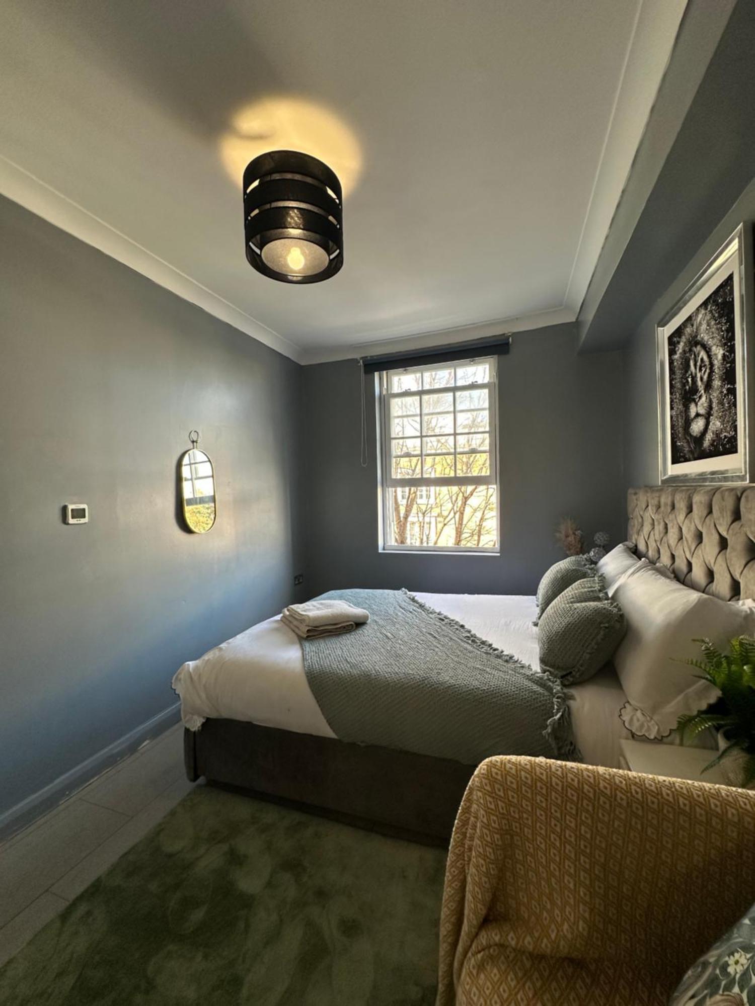 "Bright & Spacious" 3 Bedroom Flat By Kings Cross, St Pancras Station!!!!64 London Bagian luar foto